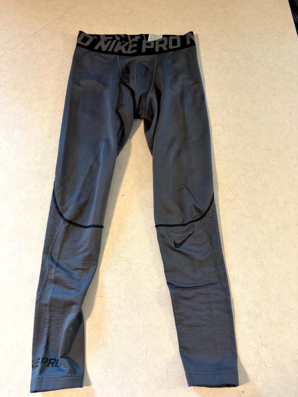 Nike Pro Hyperwarm Men's Tight Fit Compression Tights Pants Training Size M Gray